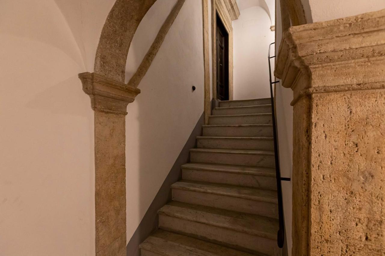 Toniolo Two Bedroom Two Bath Apartment Rom